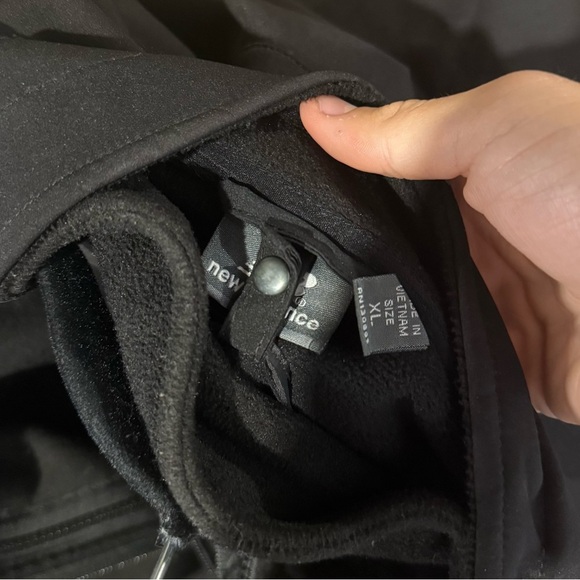 New Balance 2-in-1 Windbreaker and Fleece Jacket Black Size XL Full Zip - Picture 9 of 9